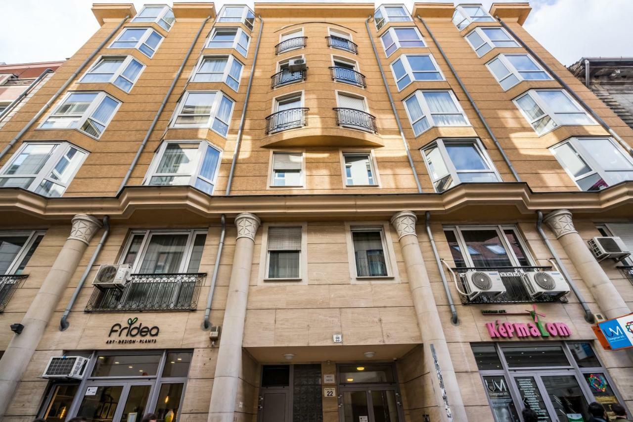 Bpr Vivid Downtown Vibe With Balcony Apartment Budapest Luaran gambar