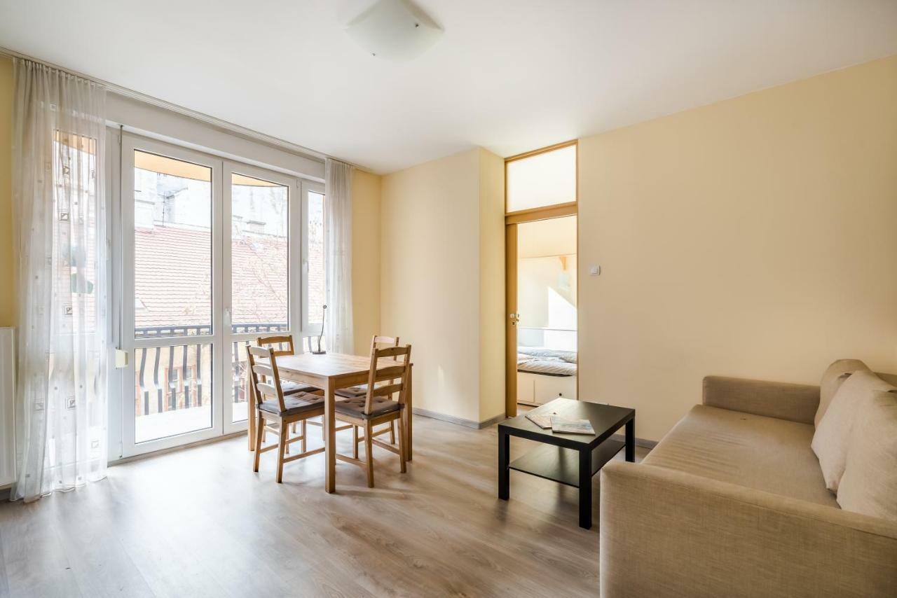 Bpr Vivid Downtown Vibe With Balcony Apartment Budapest Luaran gambar