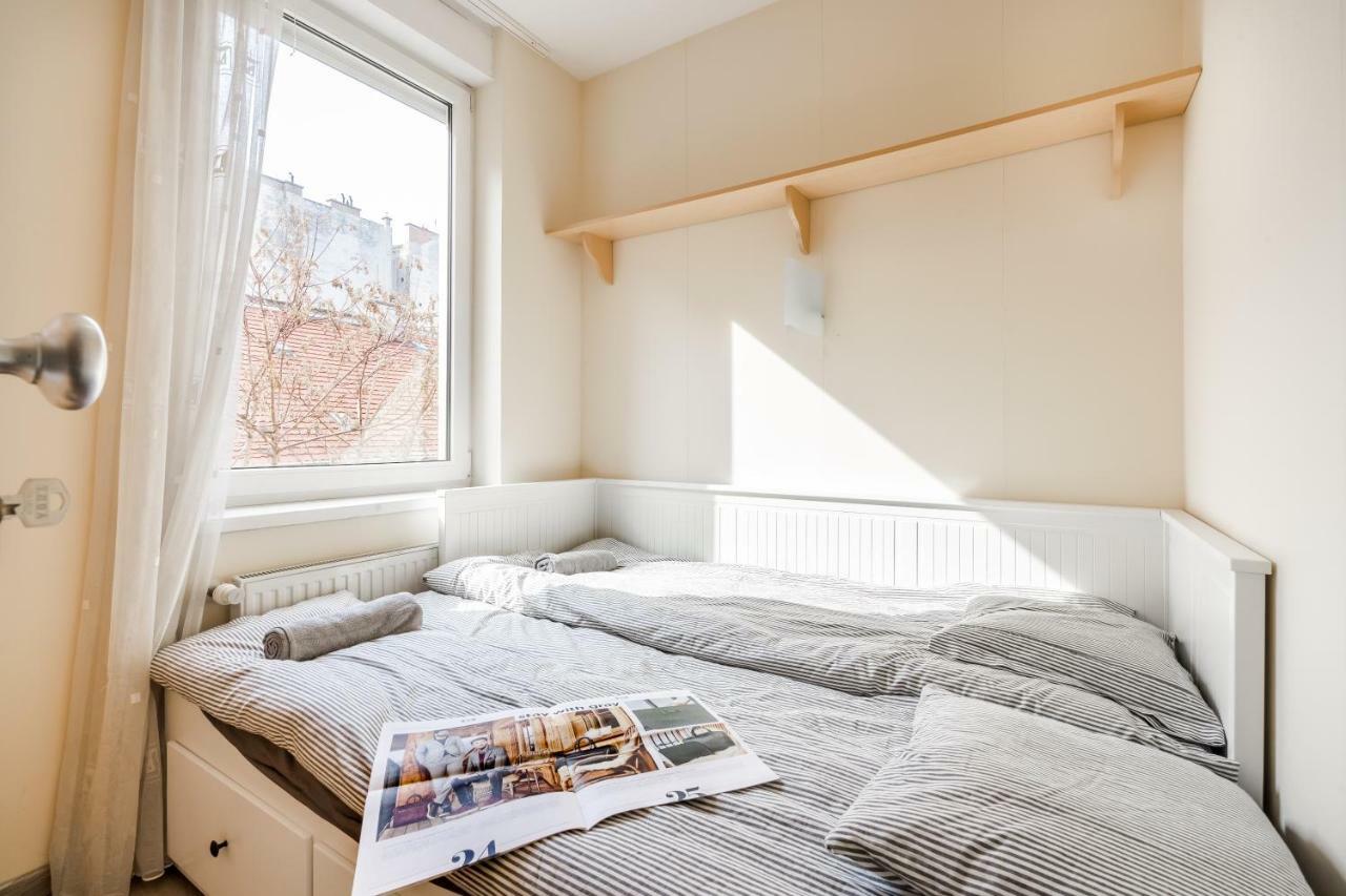 Bpr Vivid Downtown Vibe With Balcony Apartment Budapest Luaran gambar